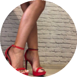 queenfeetred