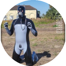 tightlyrubberd