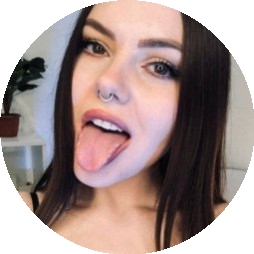 hollyspicy