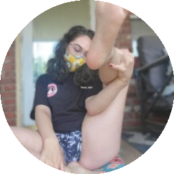trins_feetfree
