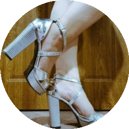 juicyfeet2001