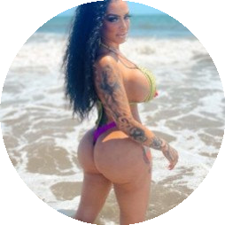 missmeenaofficial