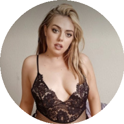 sadistic-sultry-sophie