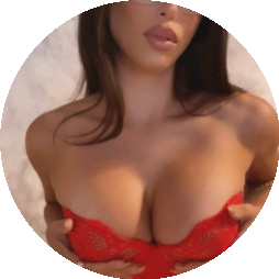 thecarolinecruz