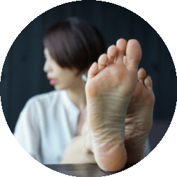 feet_of_suzyq