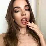 victoria-skinny