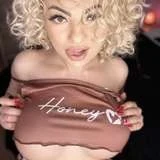 curly-lexi