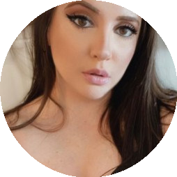 ava_hadley