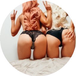 rikamikatwins