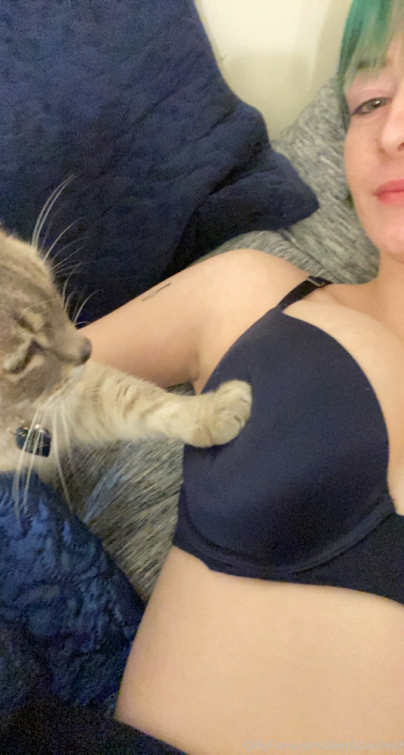 Photo by lavenderthief published on October 16,2023 08:49:36 - BestThots