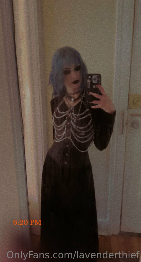 Photo by lavenderthief published on October 16,2023 10:04:22 - BestThots