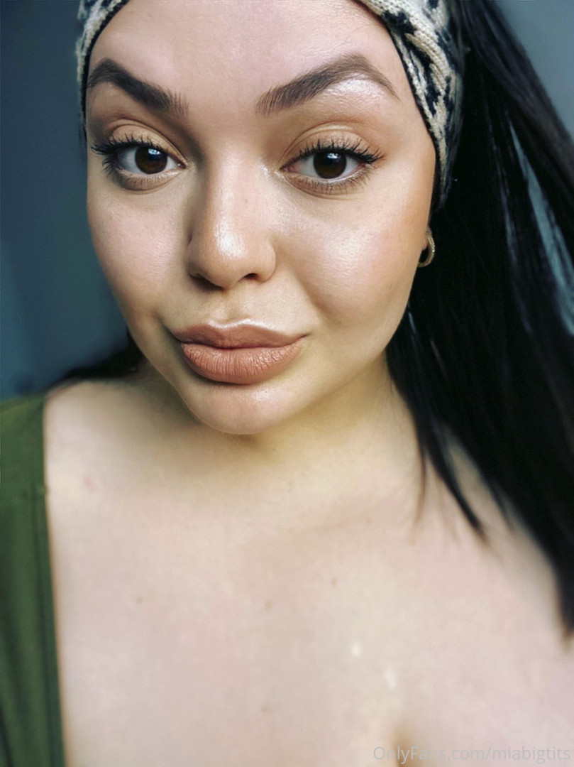 Photo by miabigtits published on October 16,2023 15:43:55 - BestThots