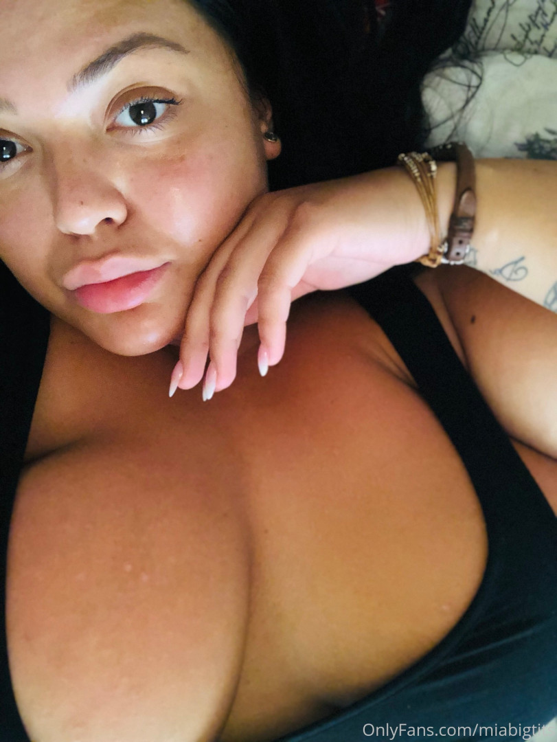 Photo by miabigtits published on October 16,2023 15:52:52 - BestThots