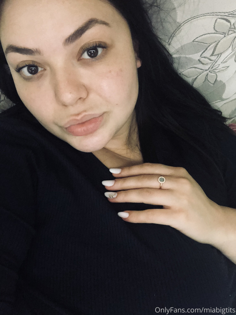 Photo by miabigtits published on October 16,2023 15:54:56 - BestThots