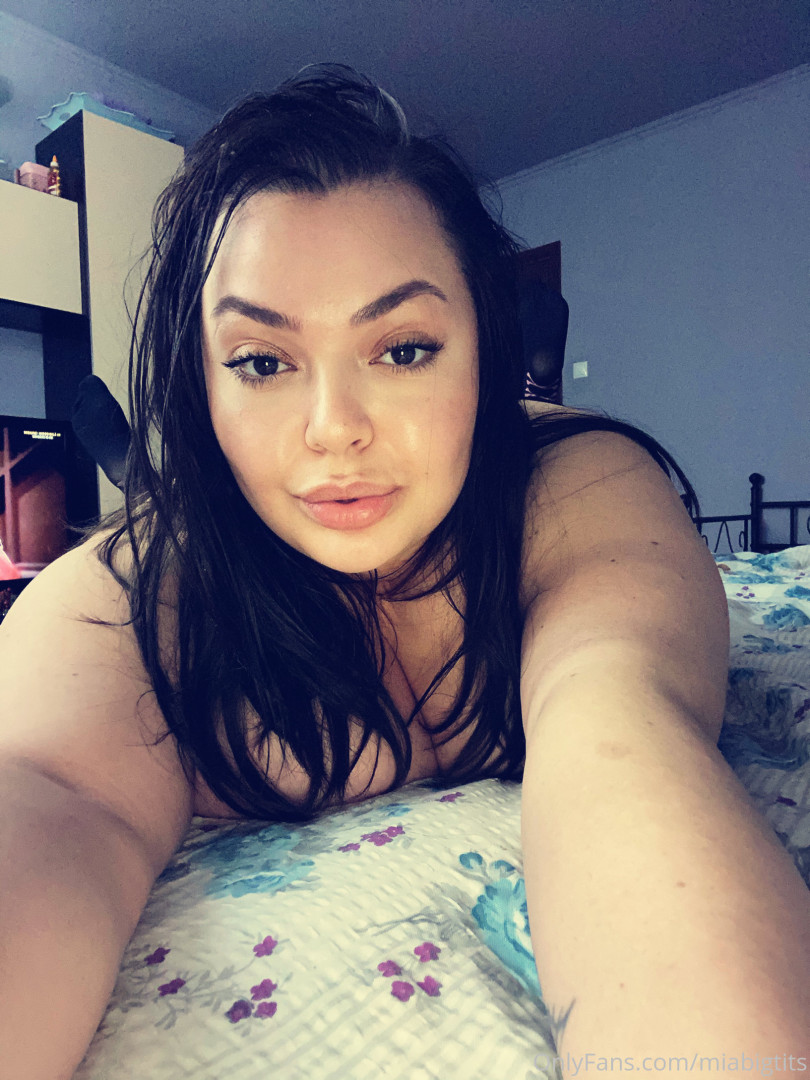 Photo by miabigtits published on October 16,2023 16:02:58 - BestThots