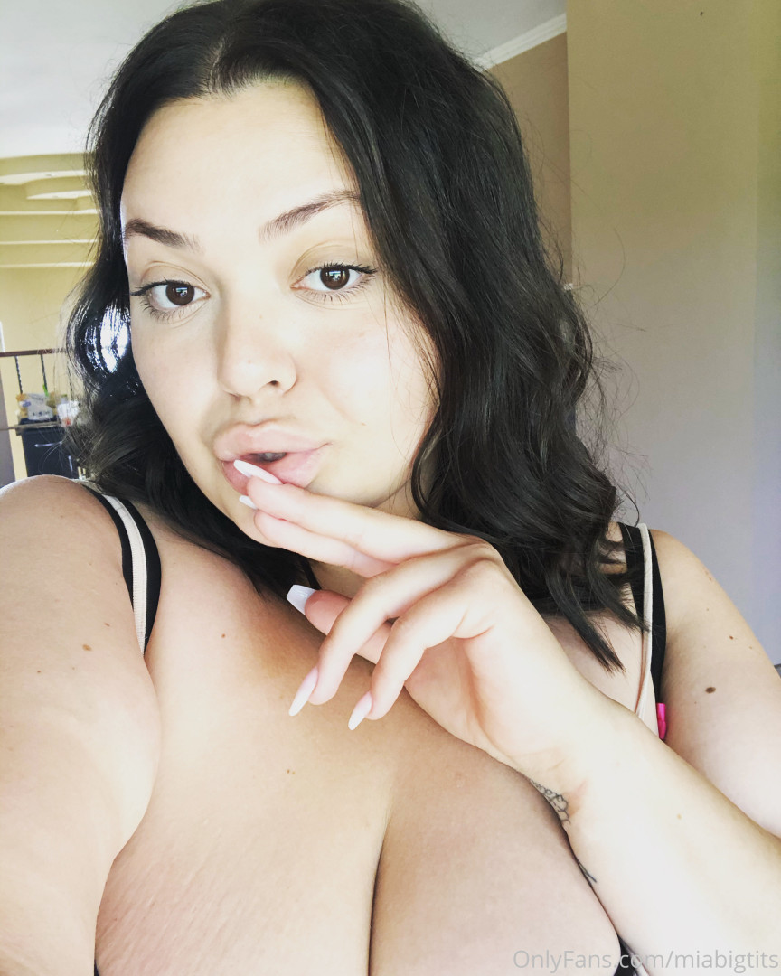 Photo by miabigtits published on October 16,2023 16:09:53 - BestThots