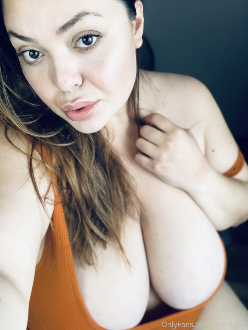 Photo by miabigtits published on October 16,2023 16:10:01 - BestThots