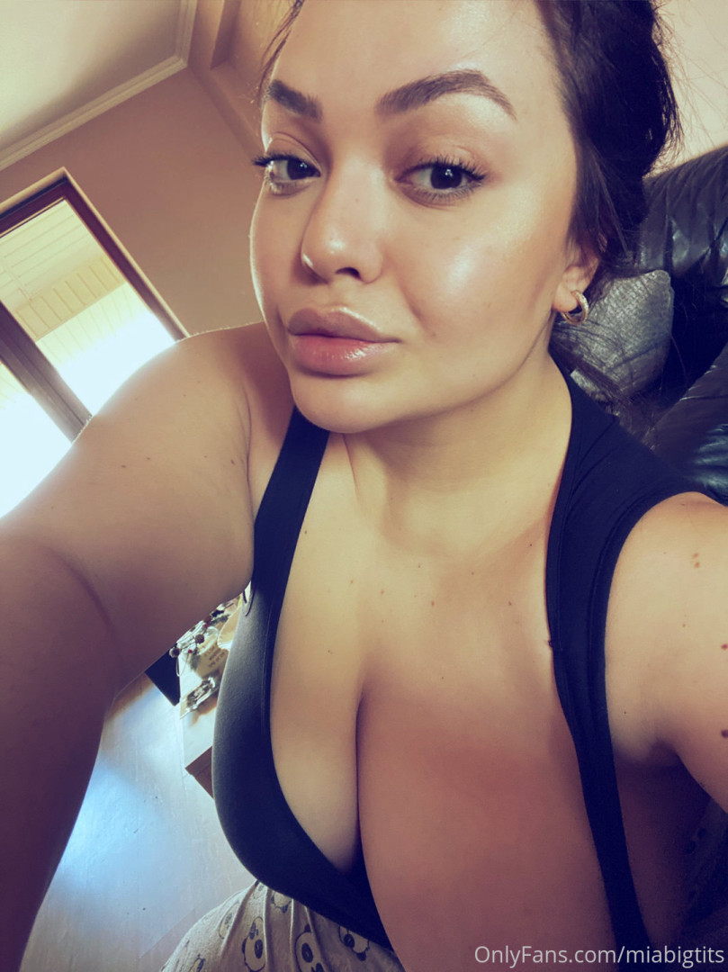 Photo by miabigtits published on October 16,2023 16:17:38 - BestThots