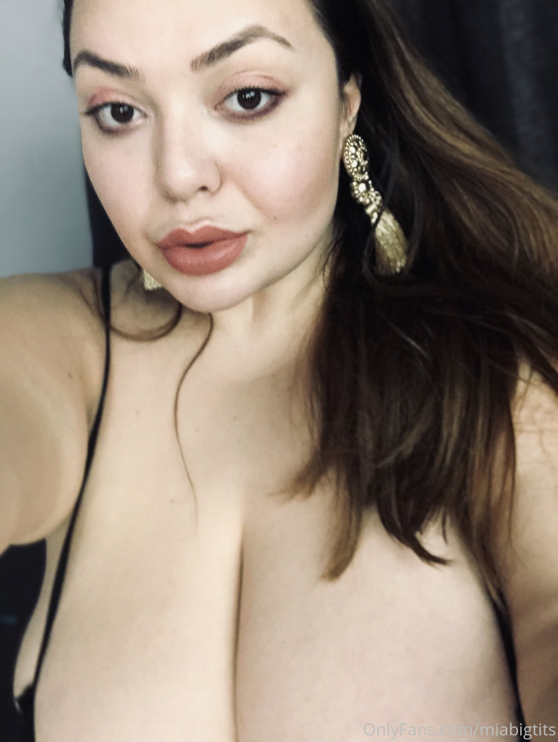 Photo by miabigtits published on October 16,2023 16:19:41 - BestThots