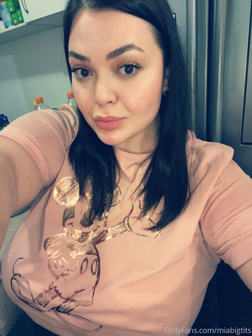 Photo by miabigtits published on October 16,2023 16:30:32 - BestThots