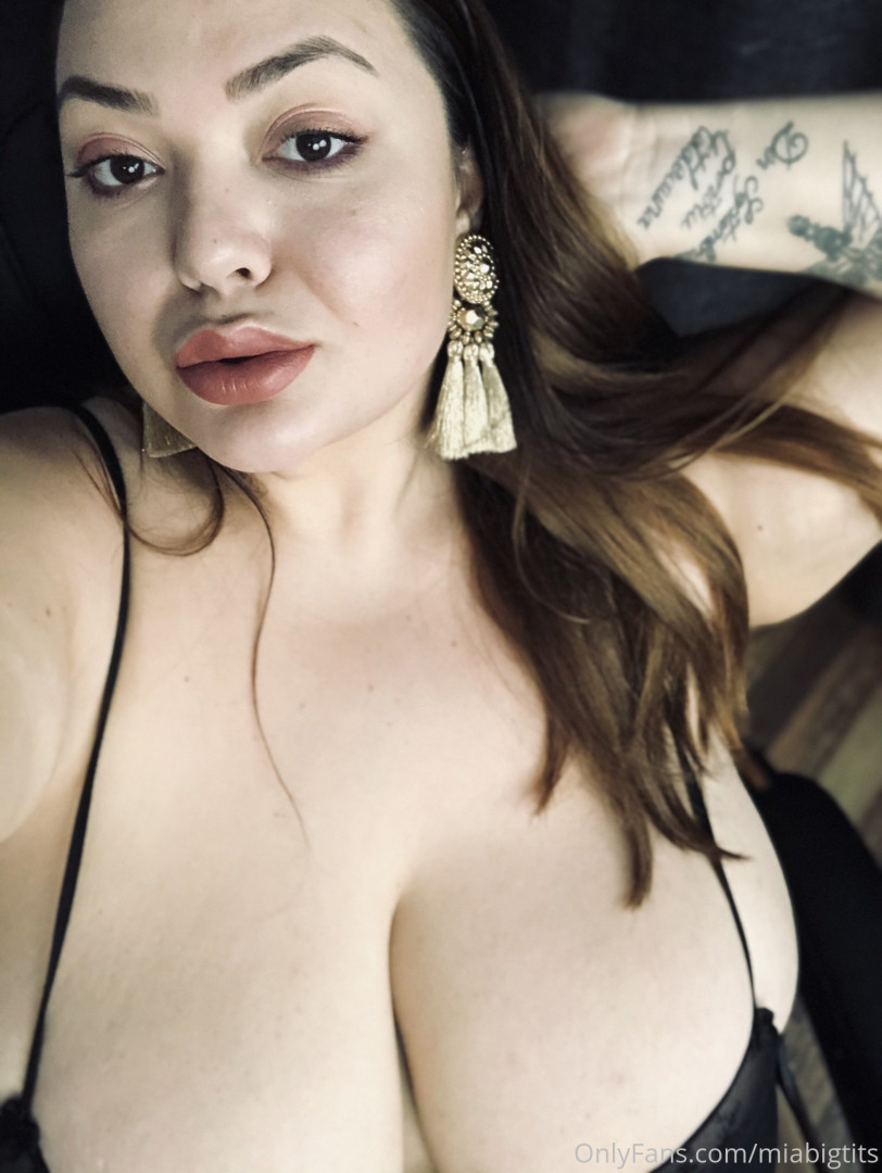 Photo by miabigtits published on October 16,2023 16:32:19 - BestThots