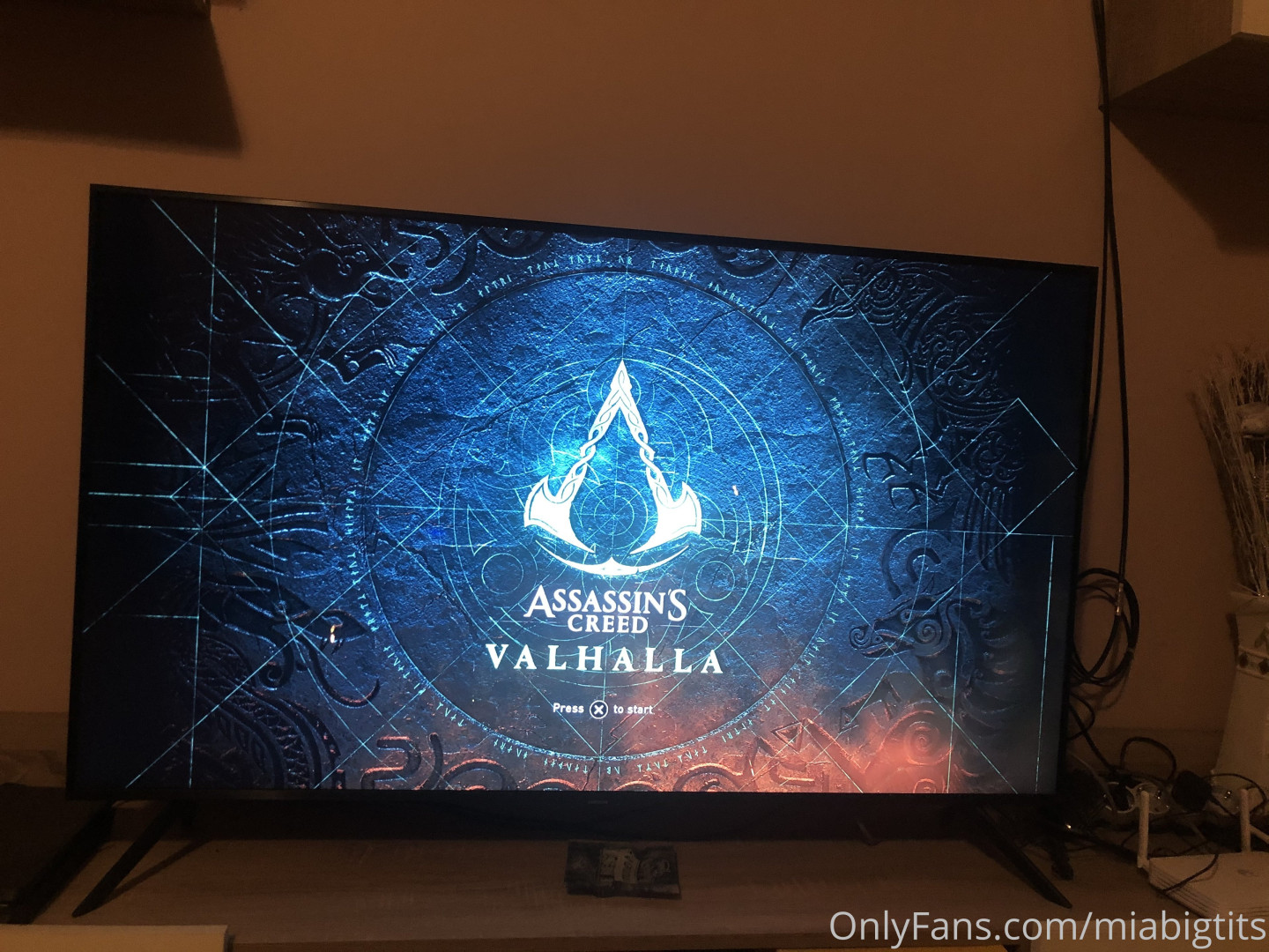 Photo by miabigtits published on October 16,2023 16:42:22 - BestThots