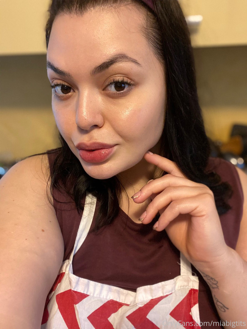 Photo by miabigtits published on October 16,2023 16:44:10 - BestThots