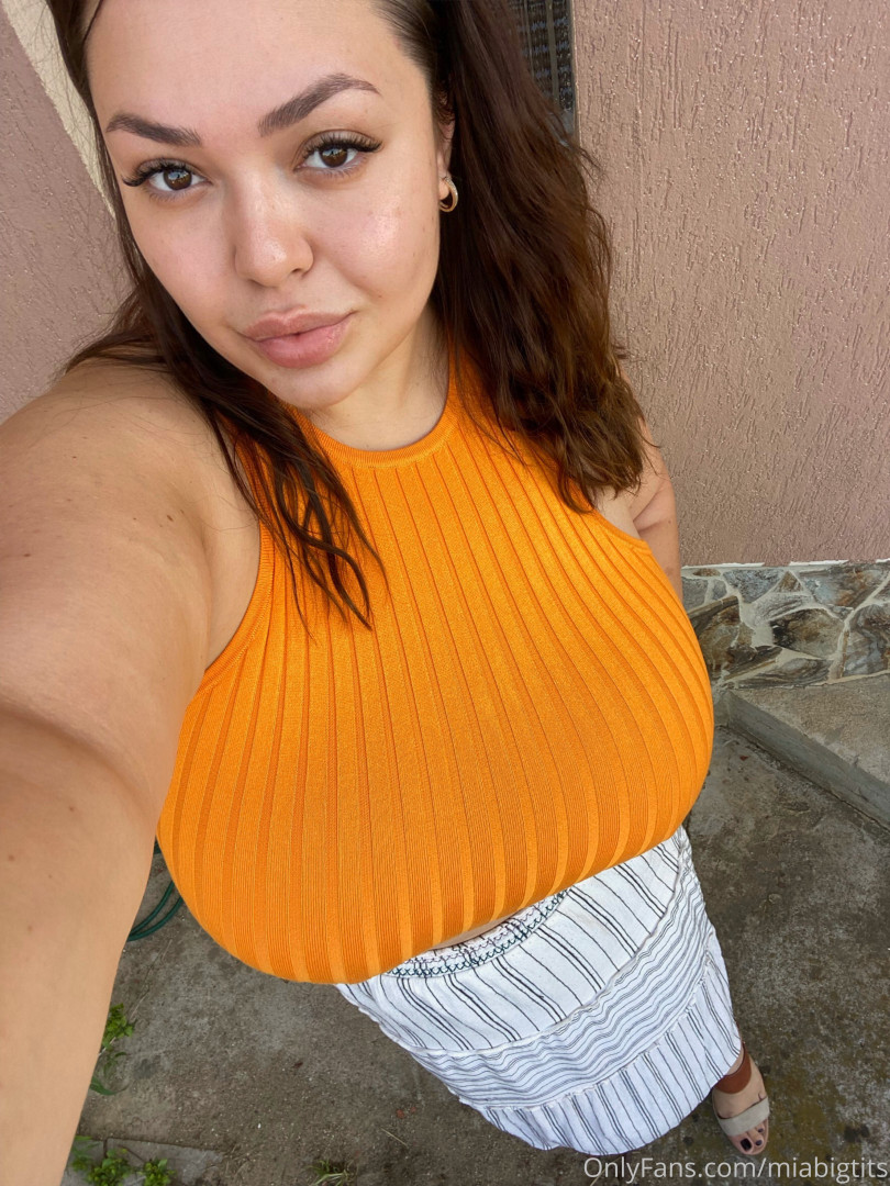 Photo by miabigtits published on October 16,2023 16:44:52 - BestThots