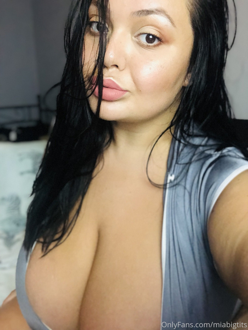 Photo by miabigtits published on October 16,2023 16:48:11 - BestThots