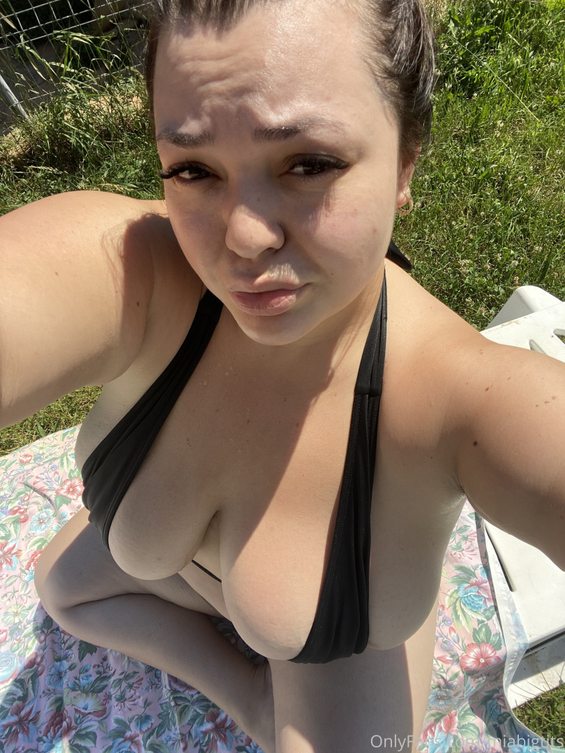 Photo by miabigtits published on October 16,2023 17:05:59 - BestThots