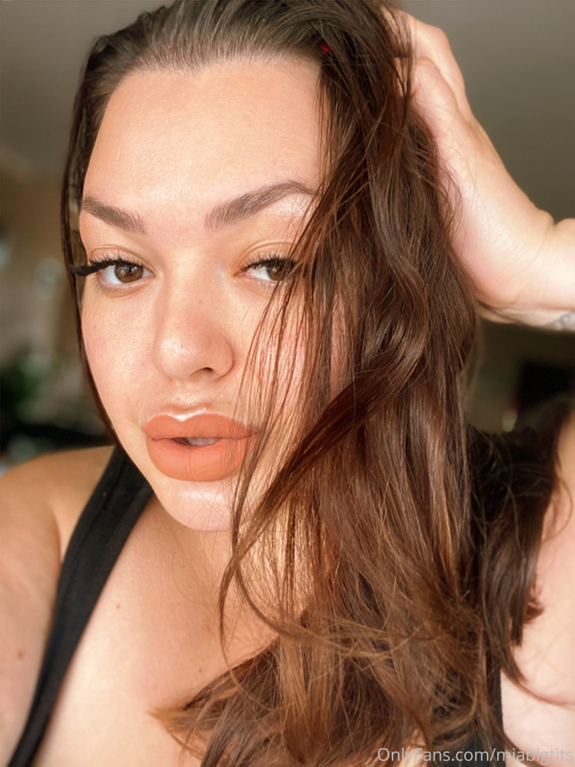 Photo by miabigtits published on October 16,2023 17:07:35 - BestThots