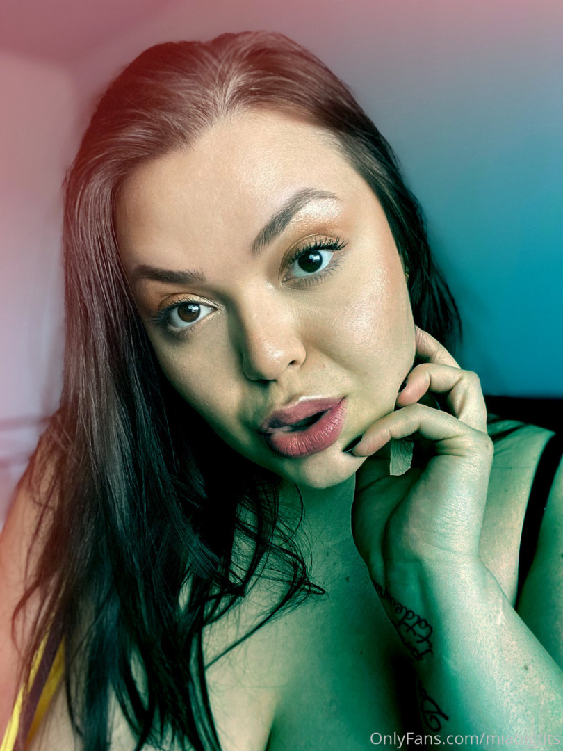 Photo by miabigtits published on October 16,2023 17:13:50 - BestThots