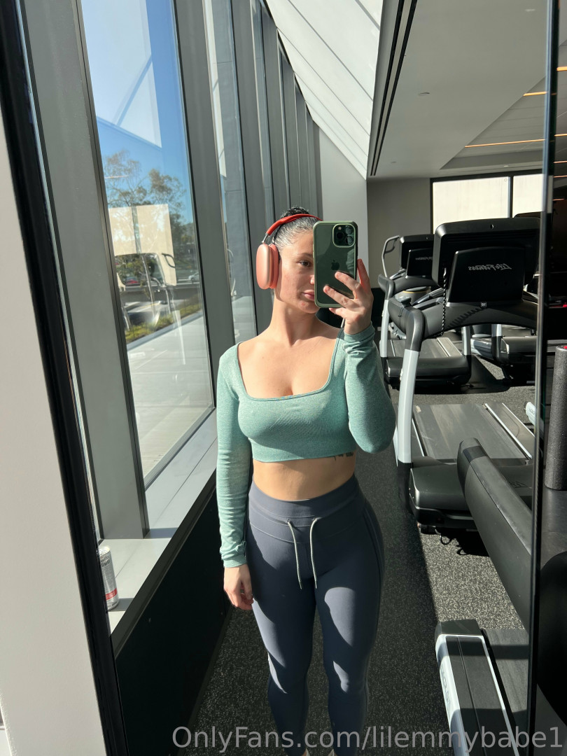 Photo by lilemmybabe1 published on May 22,2023 21:08:53 - BestThots