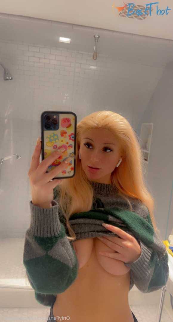 Photo by lilemmybabe1 published on December 26,2024 16:16:15 - BestThots