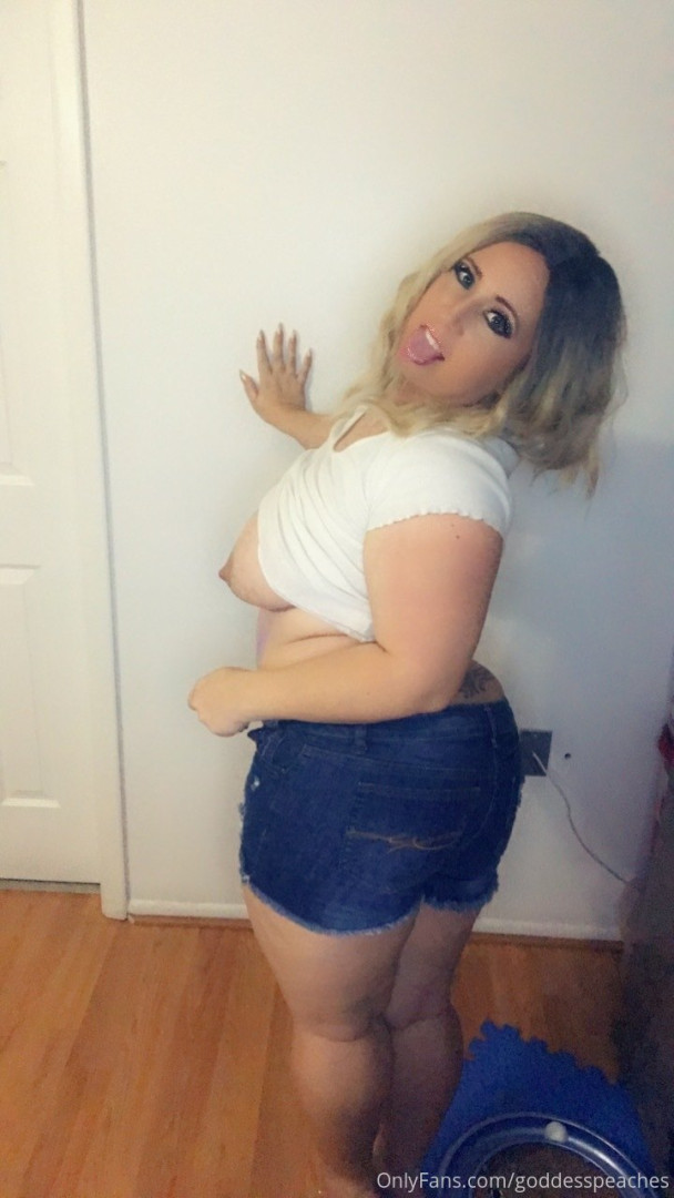 Photo by goddesspeaches published on June 27,2023 19:51:59 - BestThots