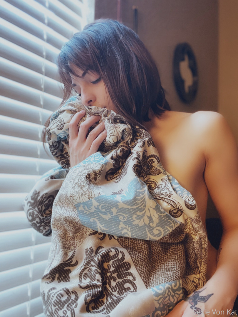 Photo by katvonsexie published on October 15,2023 17:58:19 - BestThots