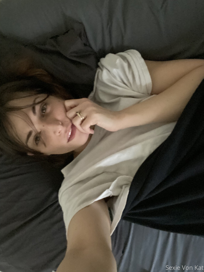 Photo by katvonsexie published on October 15,2023 19:37:19 - BestThots