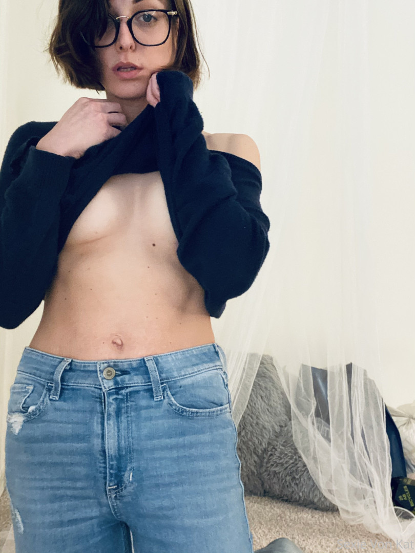 Photo by katvonsexie published on October 15,2023 21:11:59 - BestThots