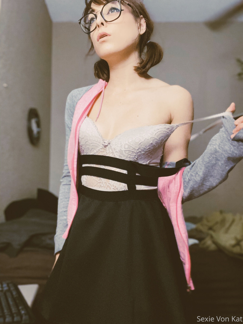 Photo by katvonsexie published on October 15,2023 22:08:55 - BestThots