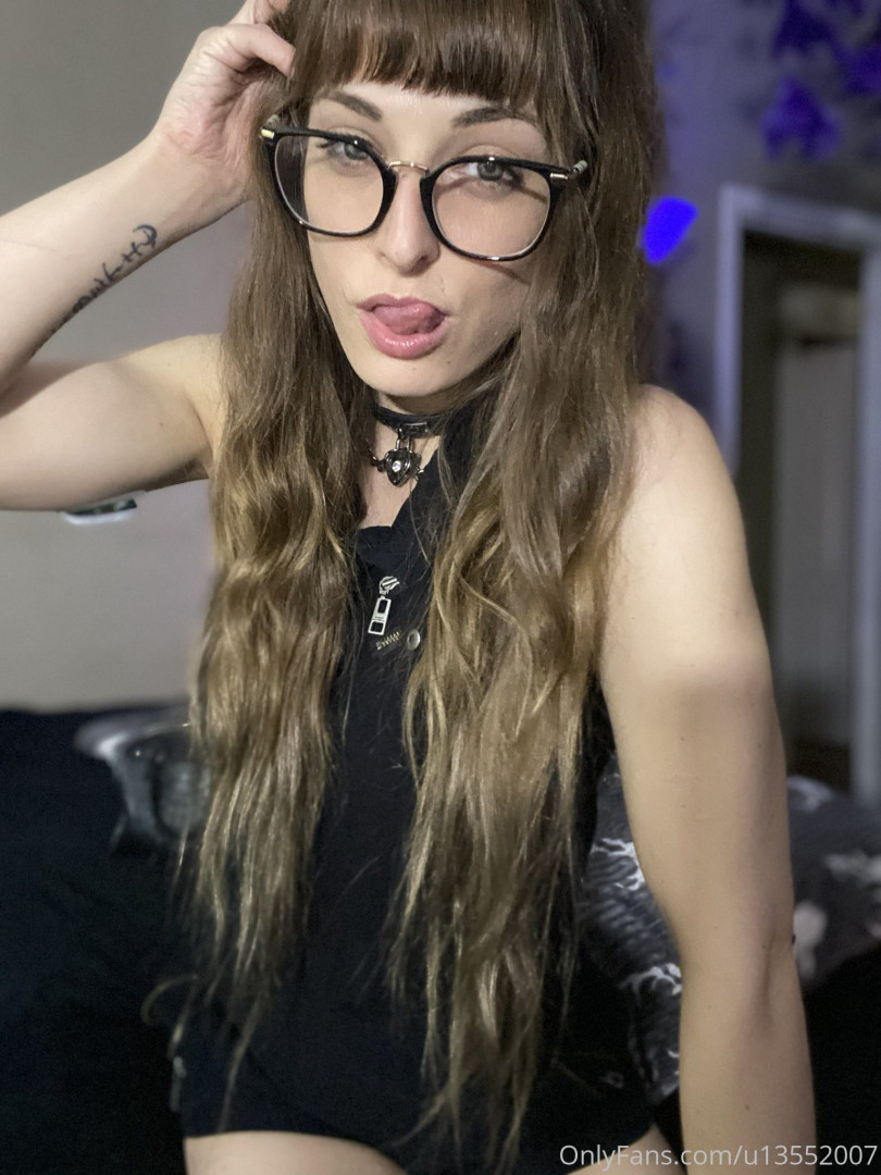 Photo by katvonsexie published on October 15,2023 22:20:50 - BestThots