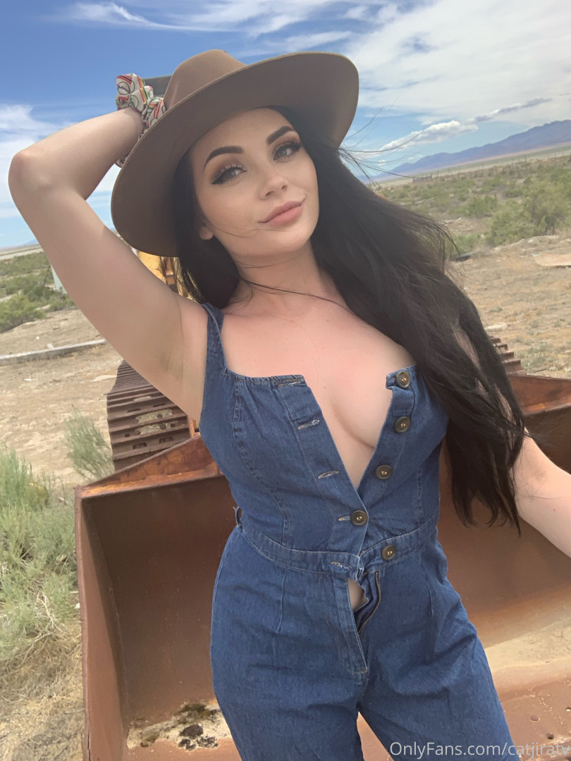 Photo by catjiratv published on July 16,2023 02:24:32 - BestThots