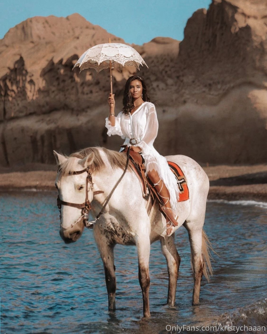 Photo by kristychaaan published on August 29,2023 16:35:03 - BestThots