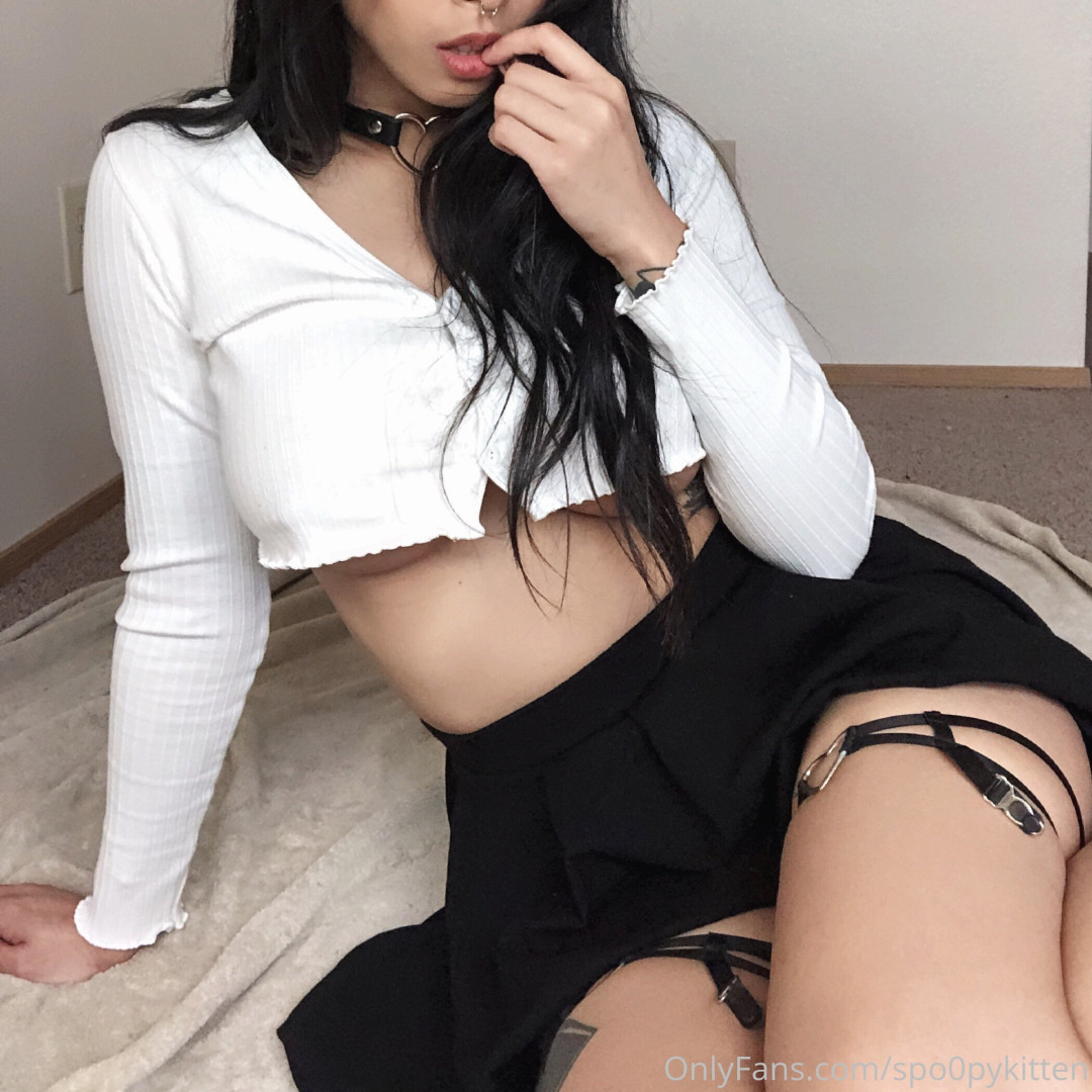 Photo by spo0pykitten published on October 16,2023 01:26:16 - BestThots