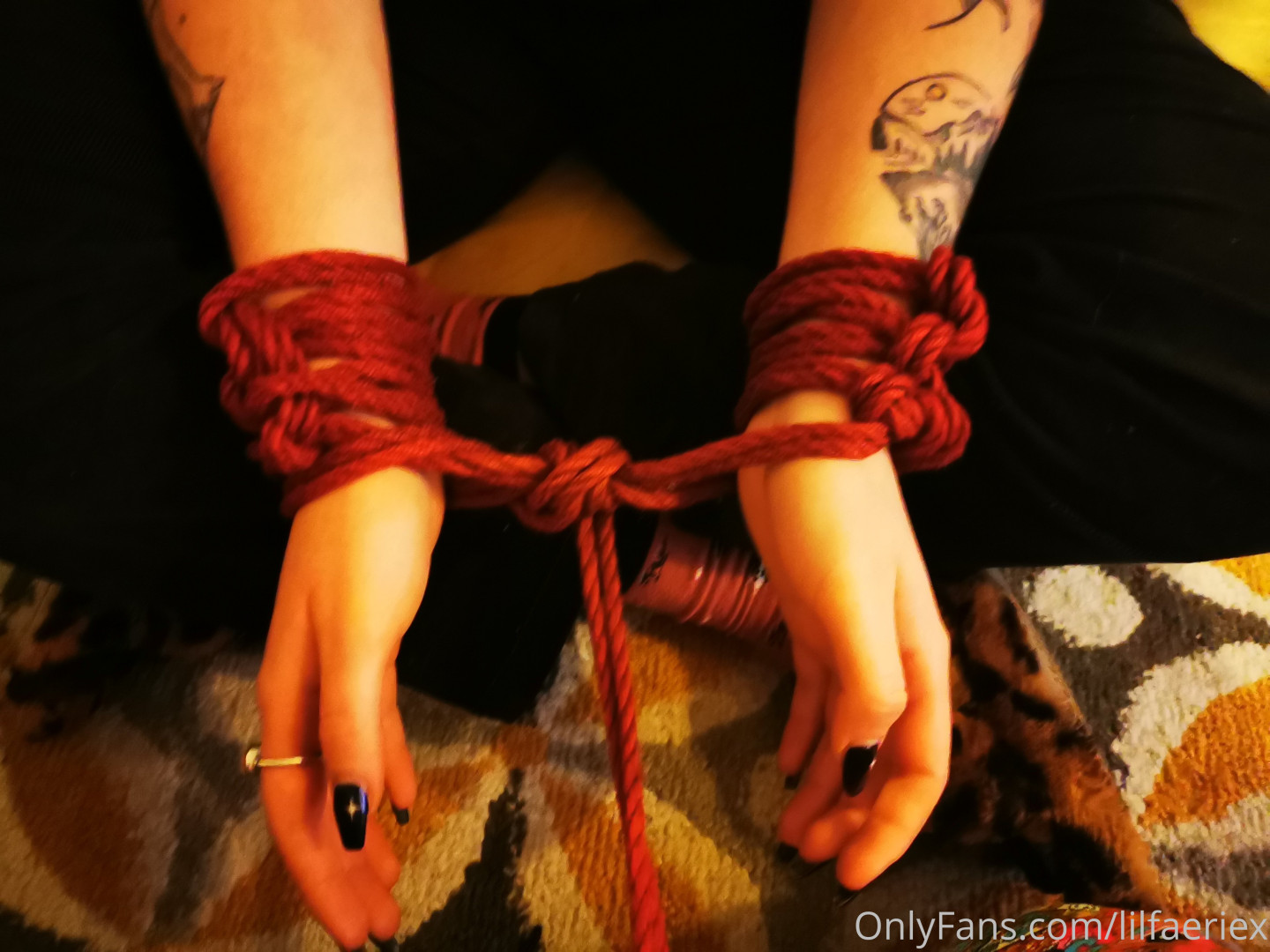 Photo by thekinkfaeriex published on October 15,2023 22:17:49 - BestThots