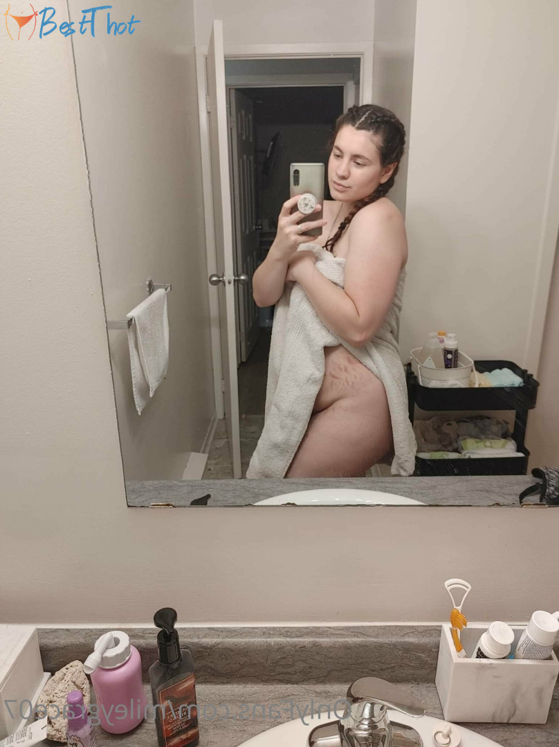 Photo by mileygrace07 published on December 23,2024 11:11:05 - BestThots