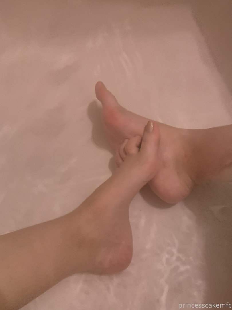 Photo by vantabee published on October 16,2023 21:26:38 - BestThots