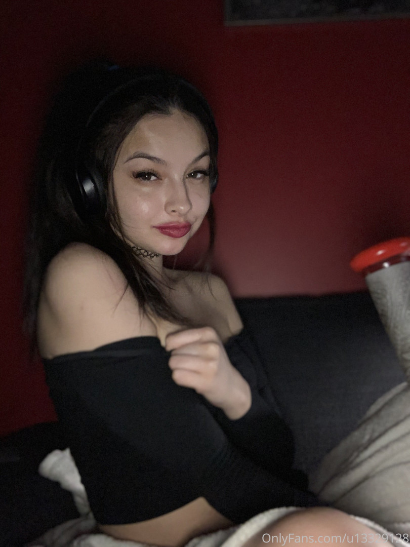 Photo by vantabee published on October 16,2023 21:40:08 - BestThots