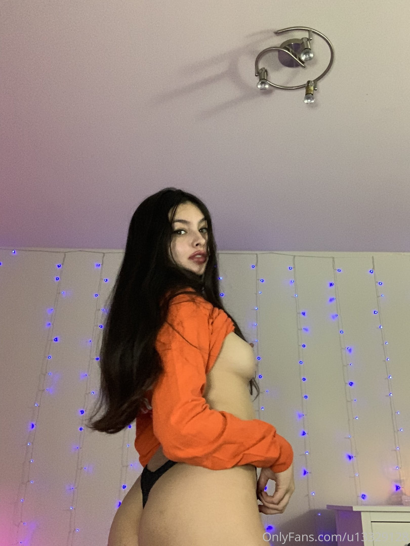 Photo by vantabee published on October 16,2023 21:55:02 - BestThots
