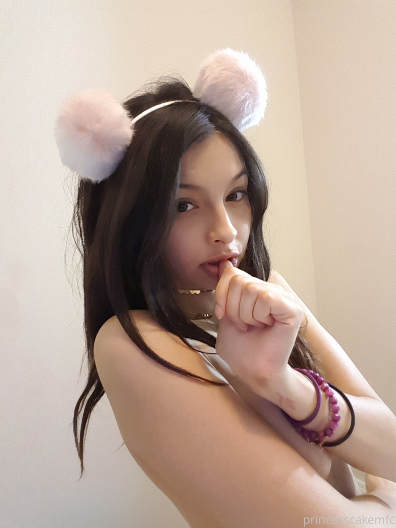 Photo by vantabee published on October 16,2023 22:16:29 - BestThots