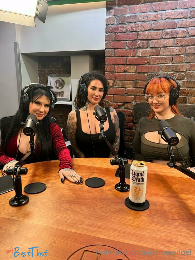 joannaangel #9779462